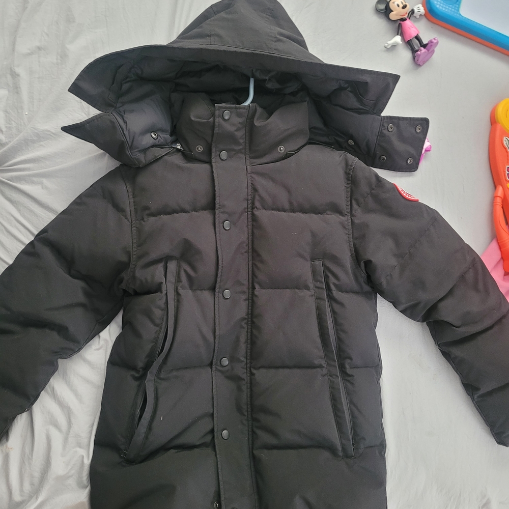 Canada Goose Womans Small Black Puffer Coat with Hood